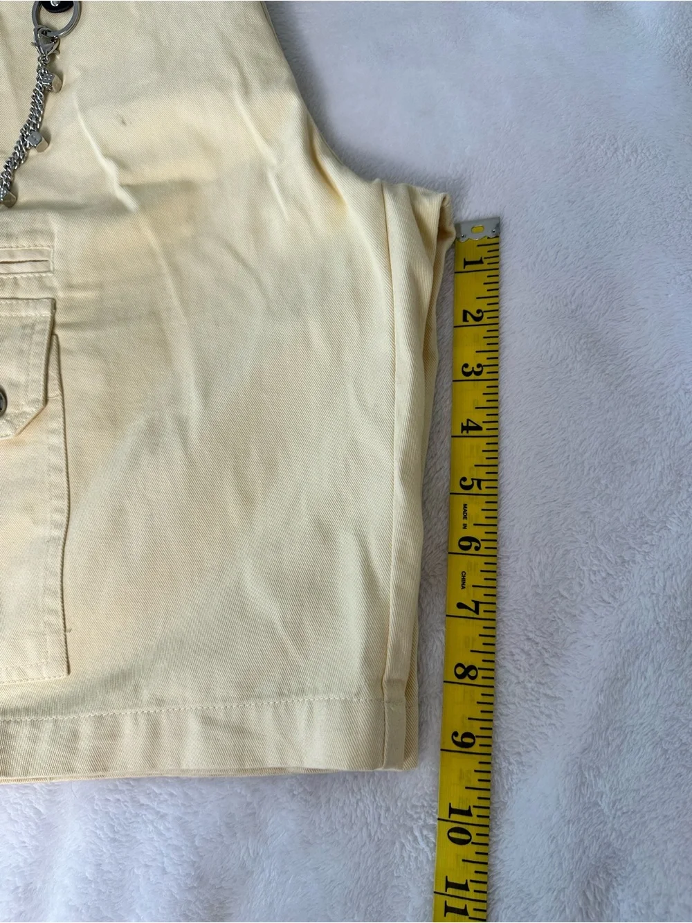Watson Studios World Work Yellow Cargo Shorts  With Pearls and Dice Chain Size S